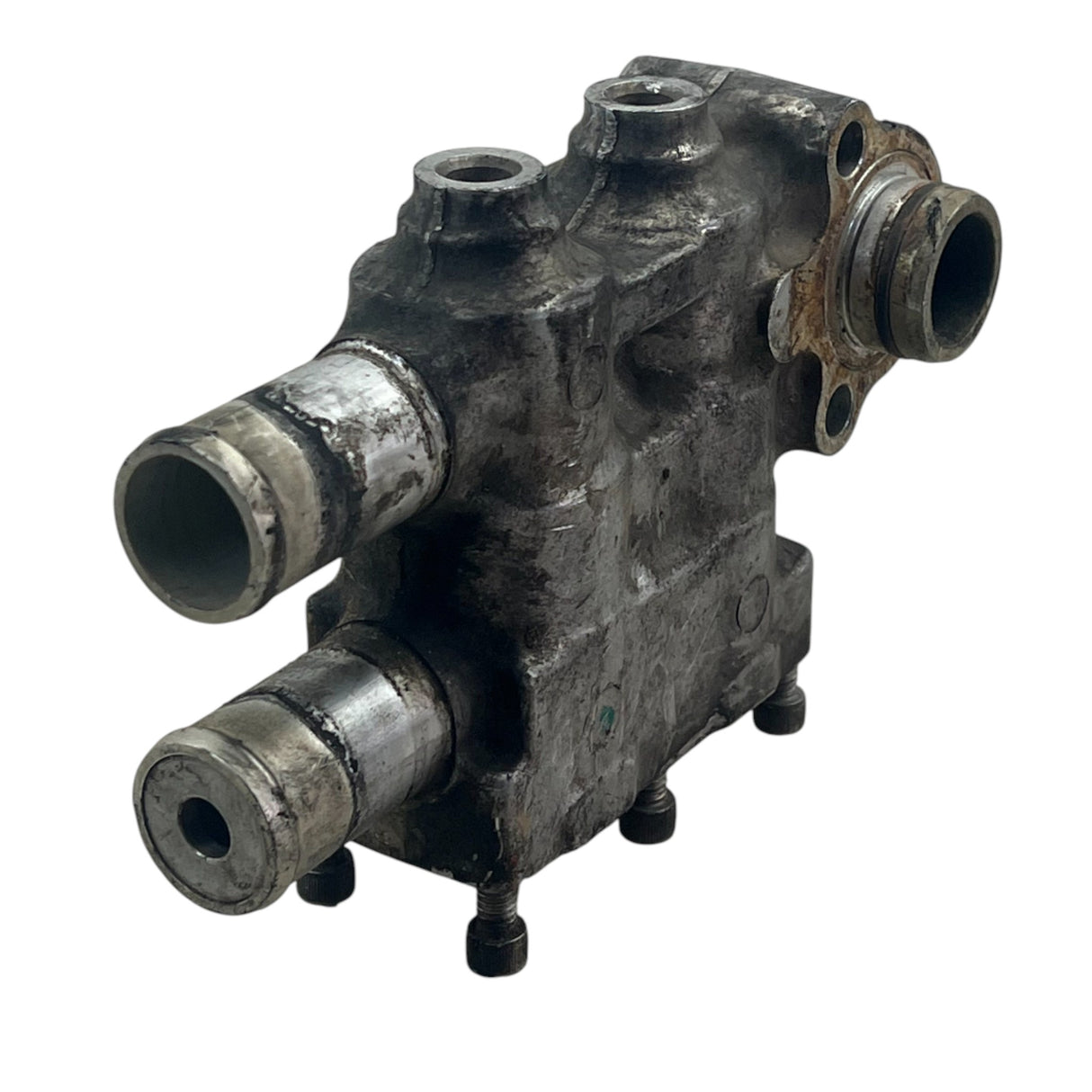 3018072C92 Genuine International Coolant Control Valve