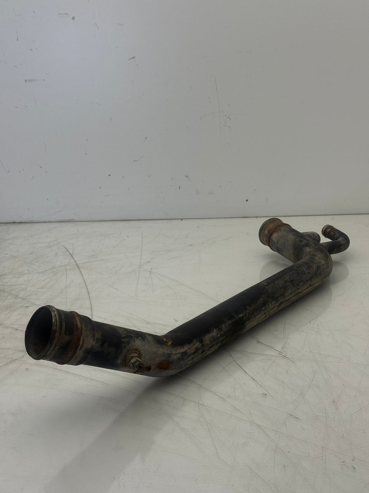 F66-6768 Genuine Kenworth Lower Coolant Tube