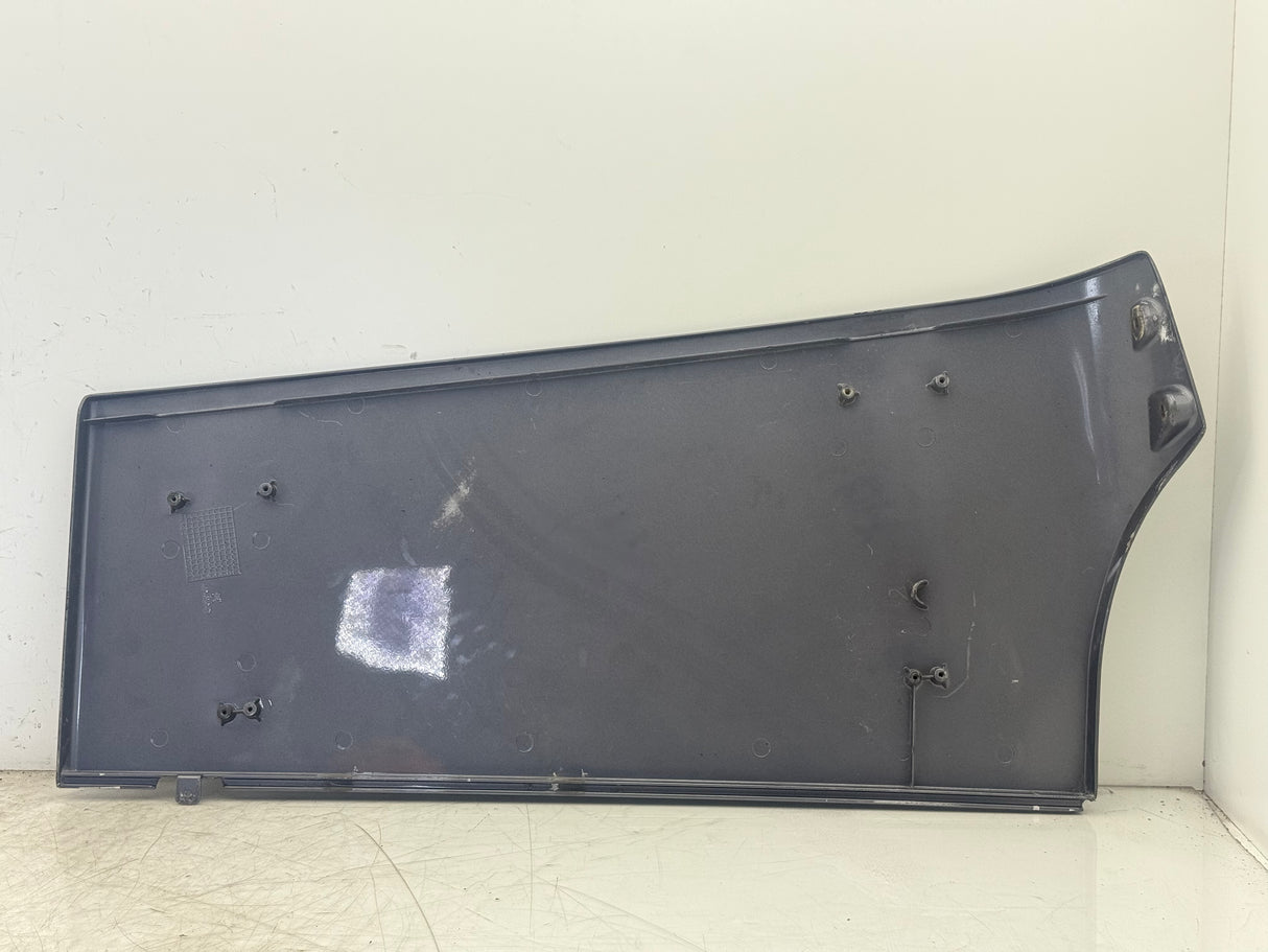 A22-67507-001 Genuine Freightliner Right Upper Side Extender 20 In
