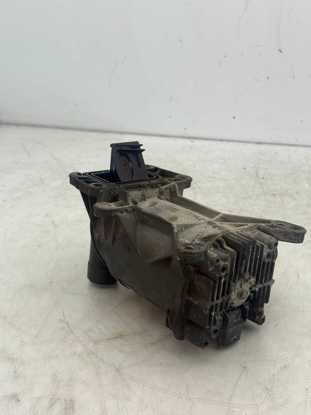 2146526 Genuine Paccar Crankcase Breather MX13