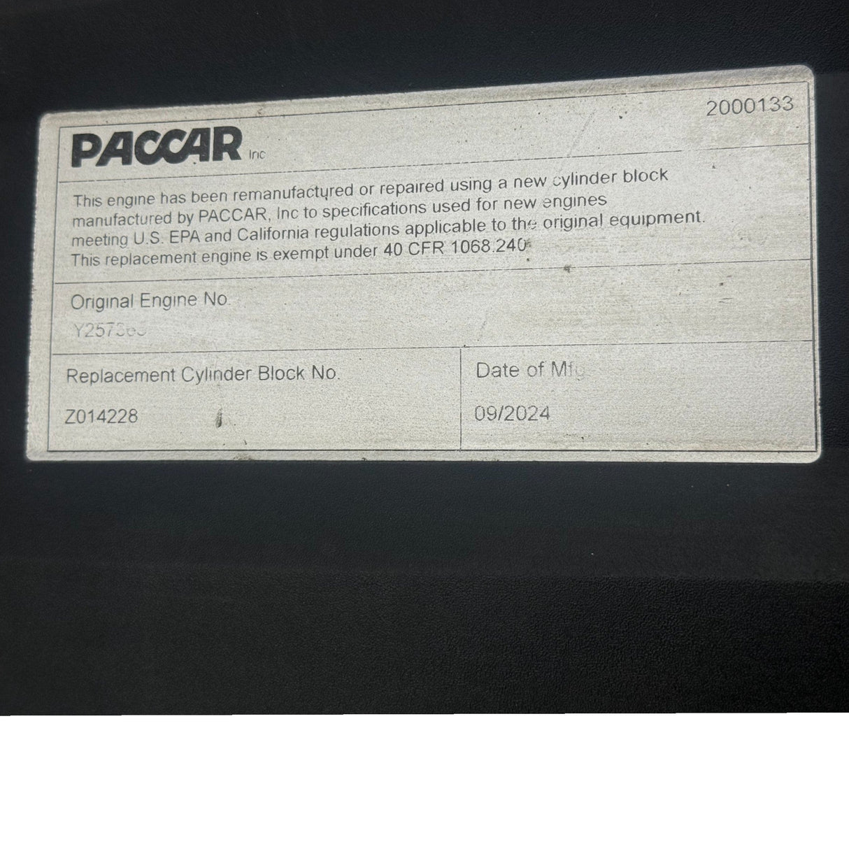 2033254 Genuine Paccar Engine Valve Cover
