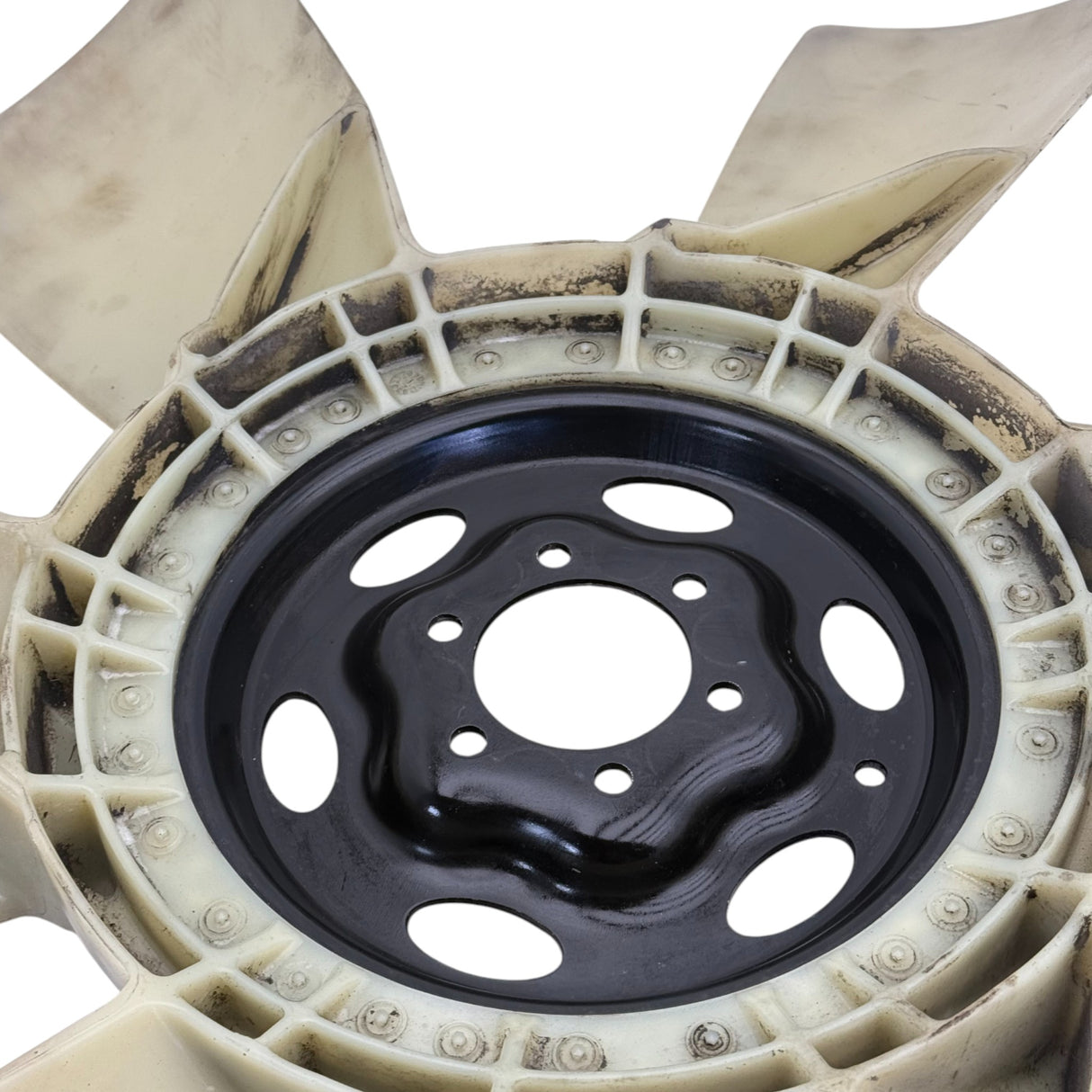 4735-44838-01 Genuine Detroit Diesel Fan Blade - Second Truck Parts