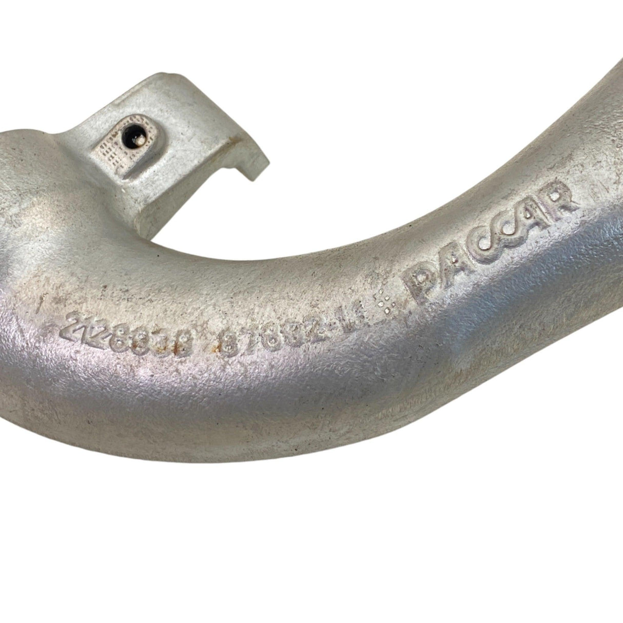 2128939PE Genuine Paccar Oil Suction Pipe