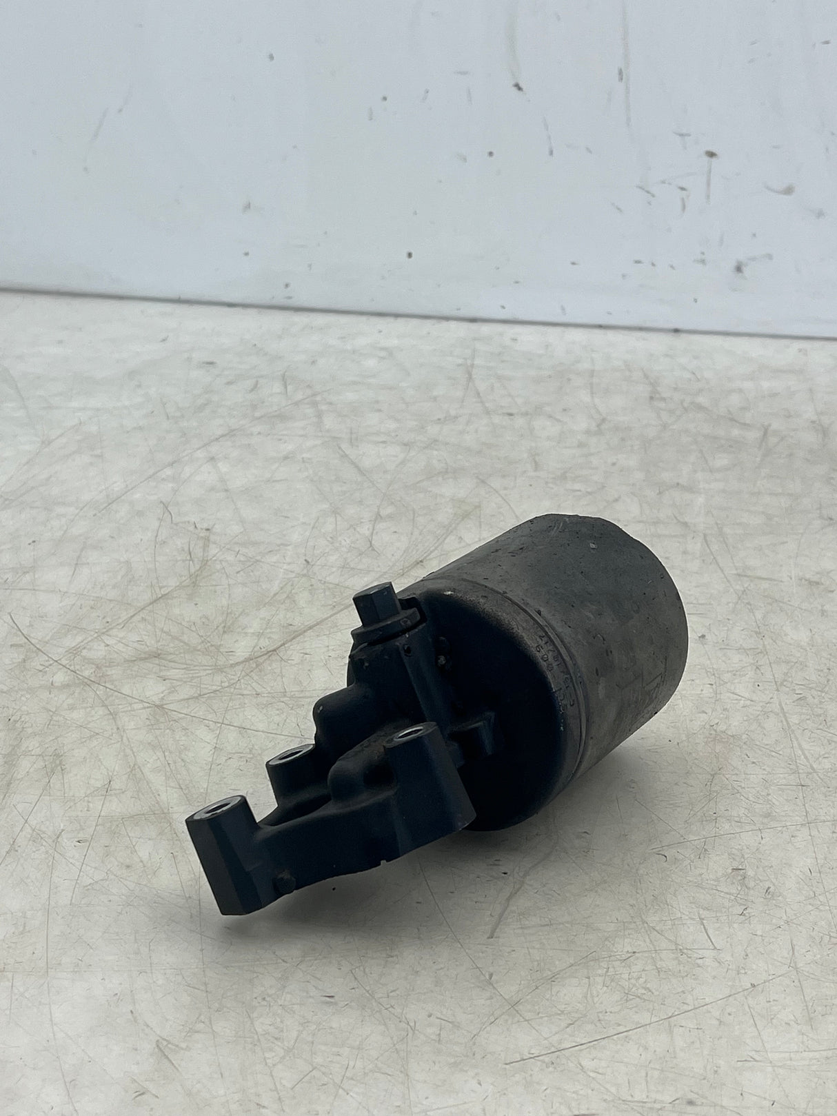 2013452 Genuine Paccar Engine Water Filter Base