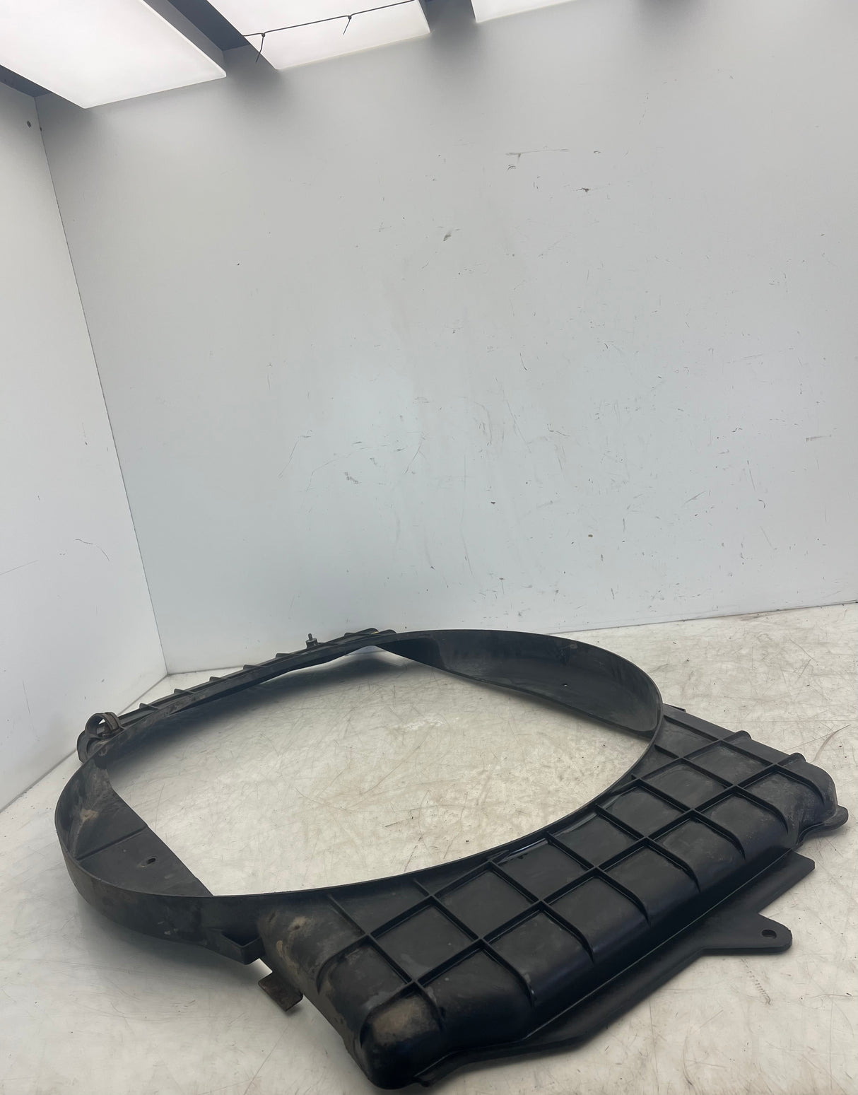 25568704 Genuine International Radiator Shroud