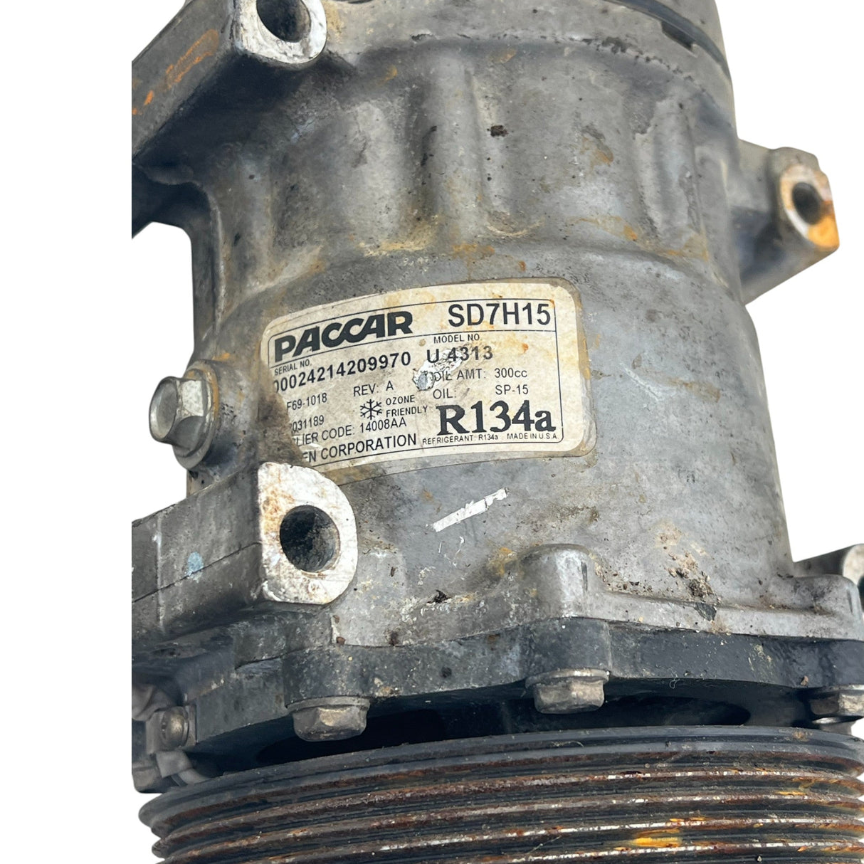 2121779PE Genuine Paccar A/C Compressor