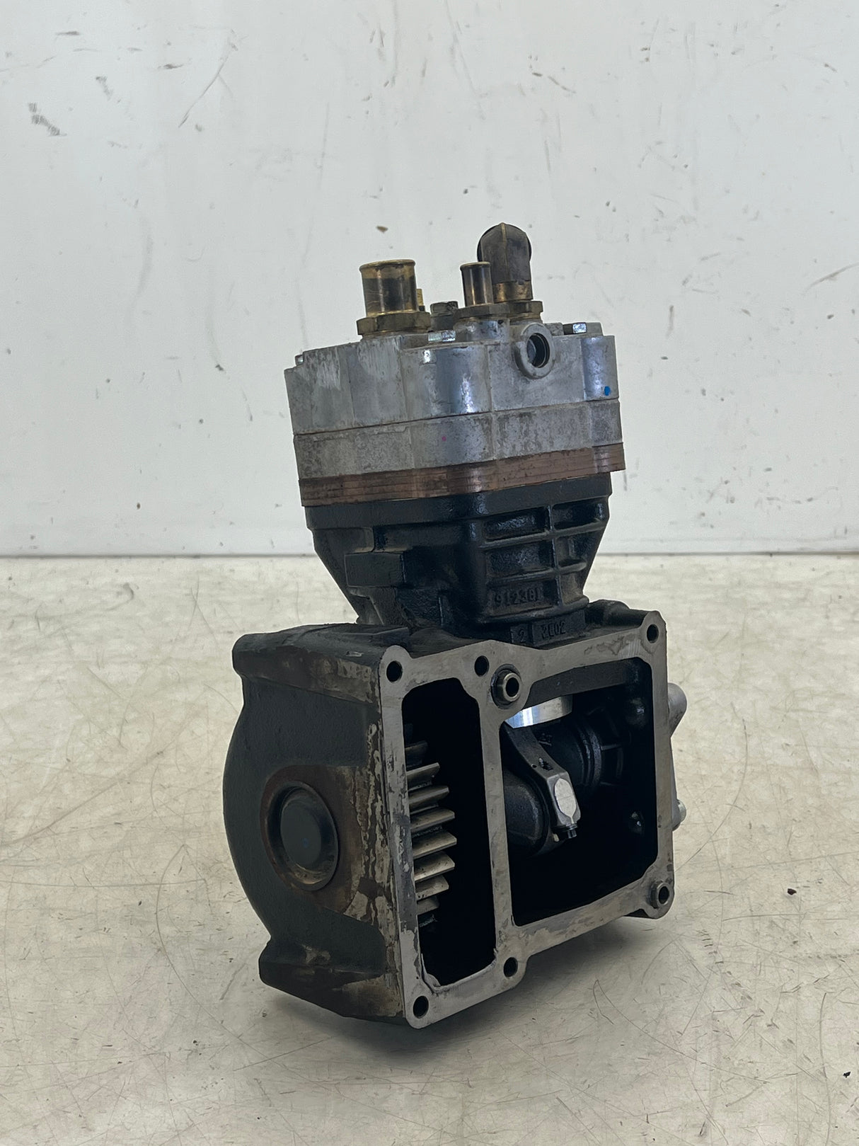 K237293 Genuine Bendix Air Compressor BA-921