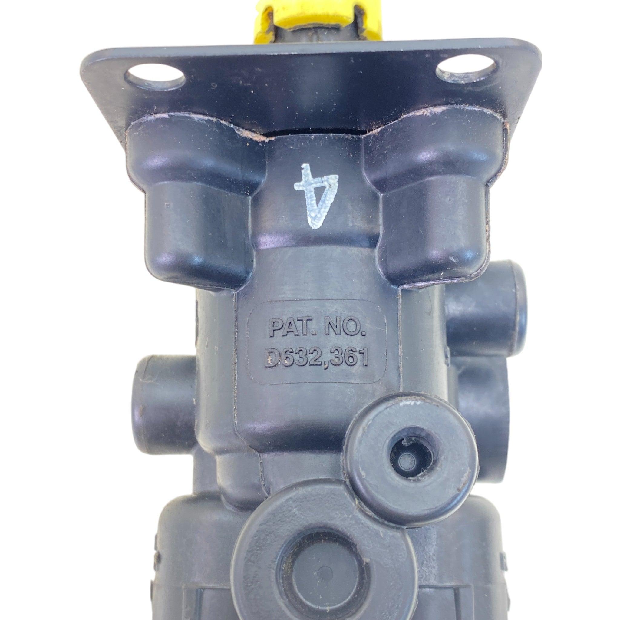 D632,361 Genuine Bendix Air Brake Dash Valve – Second Truck Parts