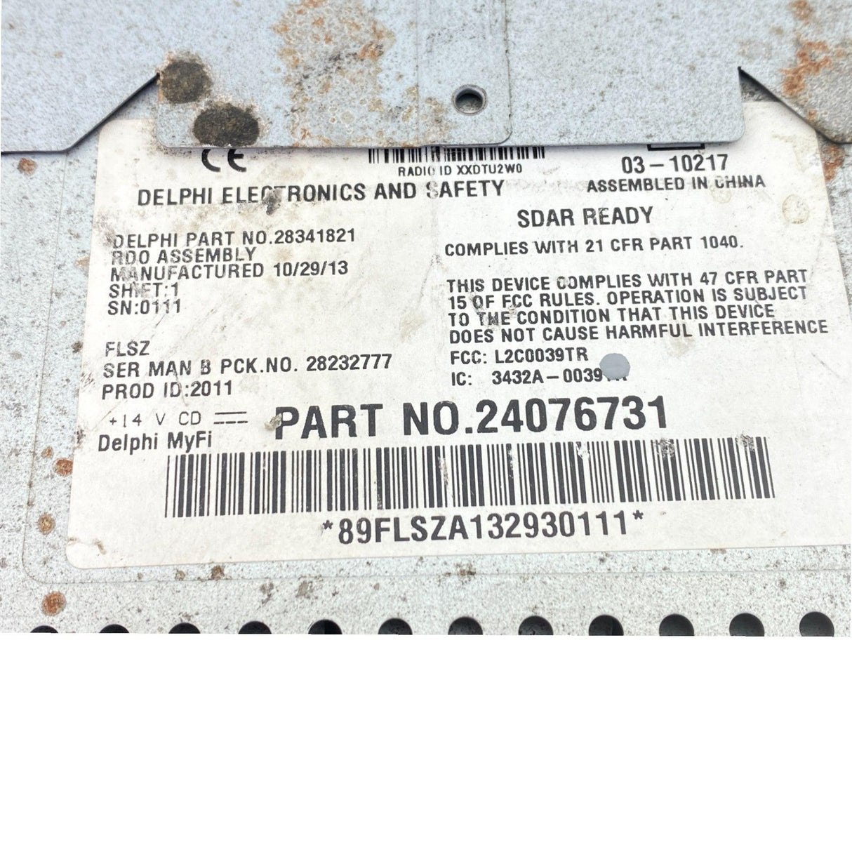 24076731 Genuine Freintliner Radio AM/FM/CD - Second Truck Parts