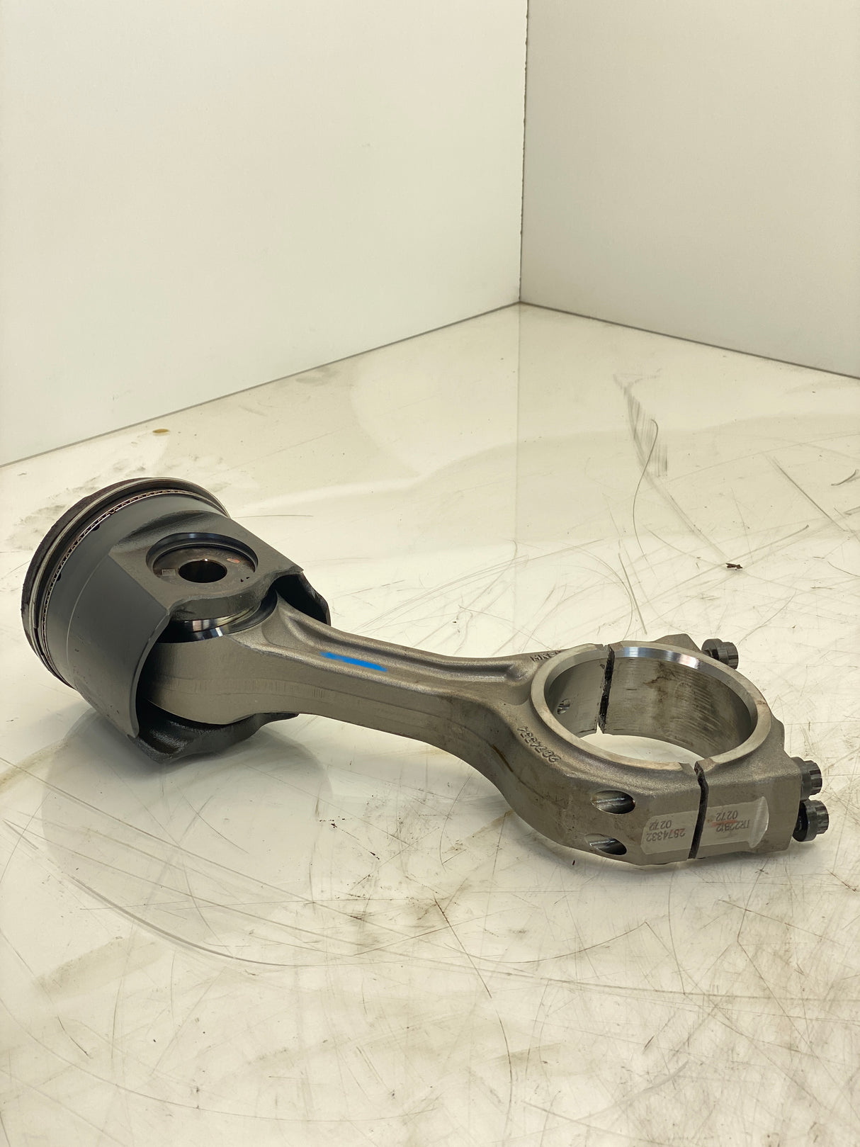 2874332 Genuien Cummins Connecting Rod & Piston