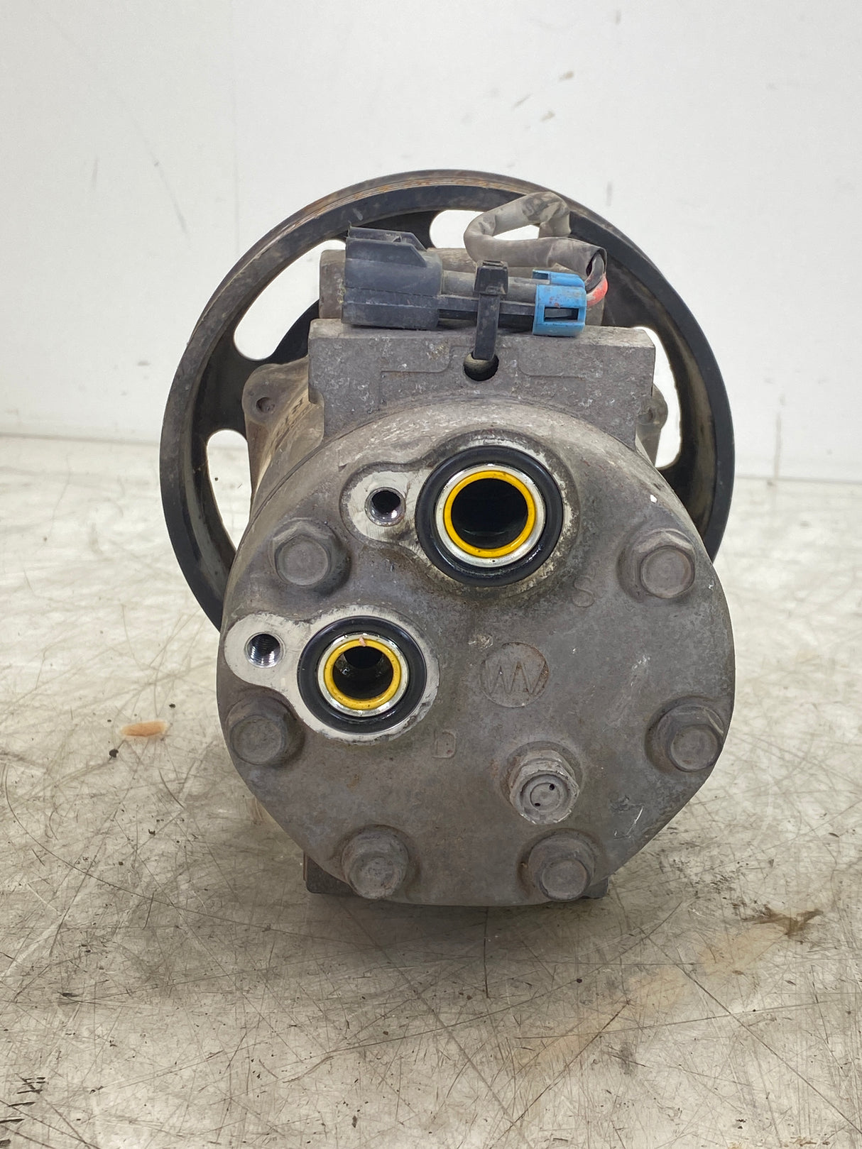 20721587 Volvo A/C Compressor