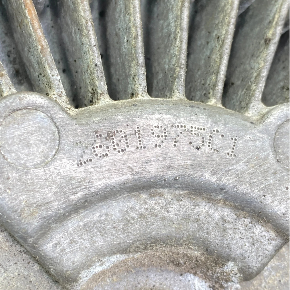 2601975C1 Genuine International Engine Fan Clutch