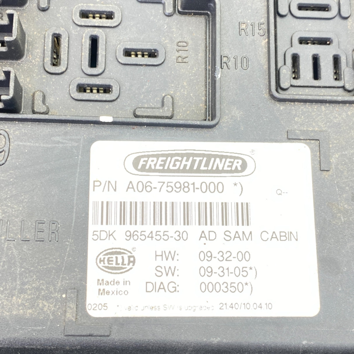 A06-75981-000 Freightliner Fuse Box Power Distribution Module