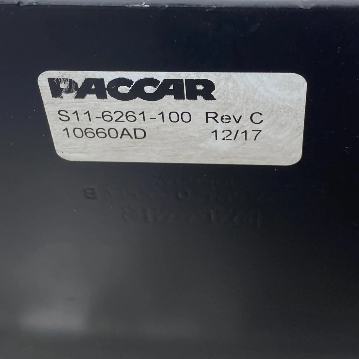 S11-6261-100 Genuine Paccar Bracket