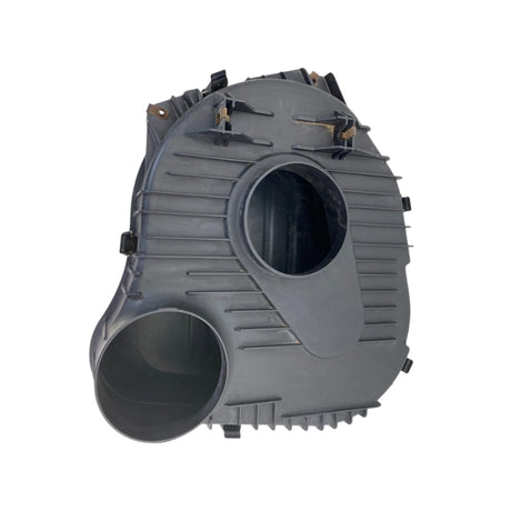 592591C4 Genuine International Air Cleaner