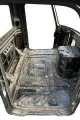 078802 Genuine Mack Black Cab CXU613