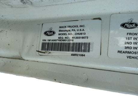 012316 Genuine Mack White Cab CHU613