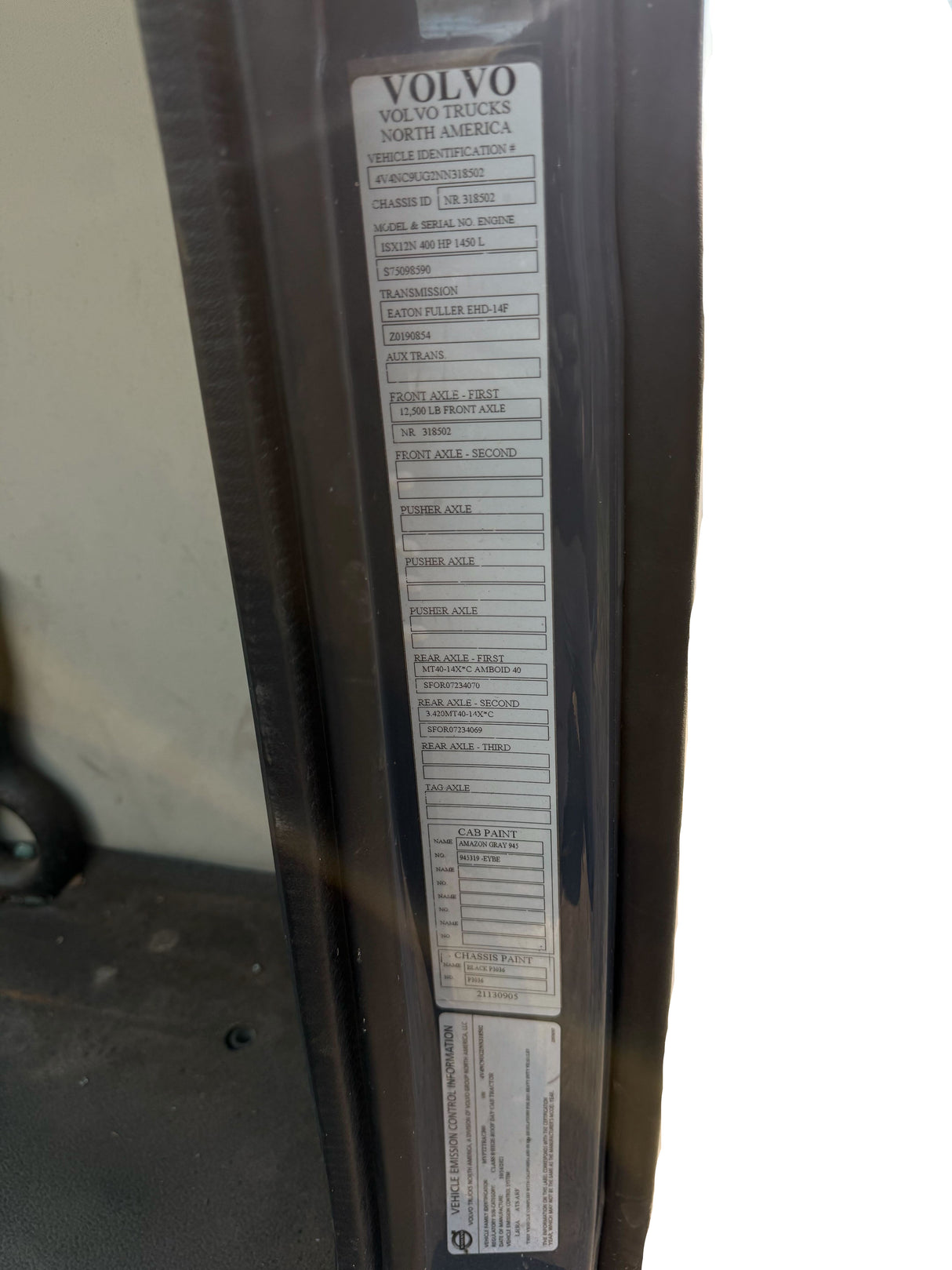318502 Genuine Volvo Gray Cab GW-20
