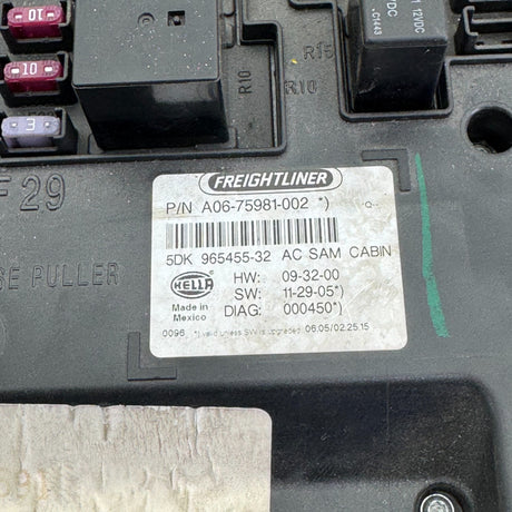 A06-75981-002 Genuine Freightliner Cascadia Fuse Box Power Distribution Module - Second Truck Parts