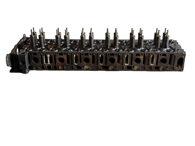 47102 Genuine Detroit Diesel Engine Cylinder Head - Second Truck Parts