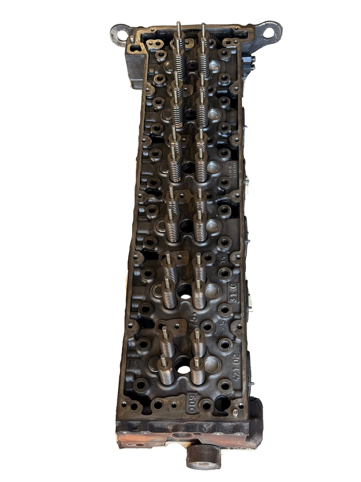 47102 Genuine Detroit Diesel Engine Cylinder Head - Second Truck Parts
