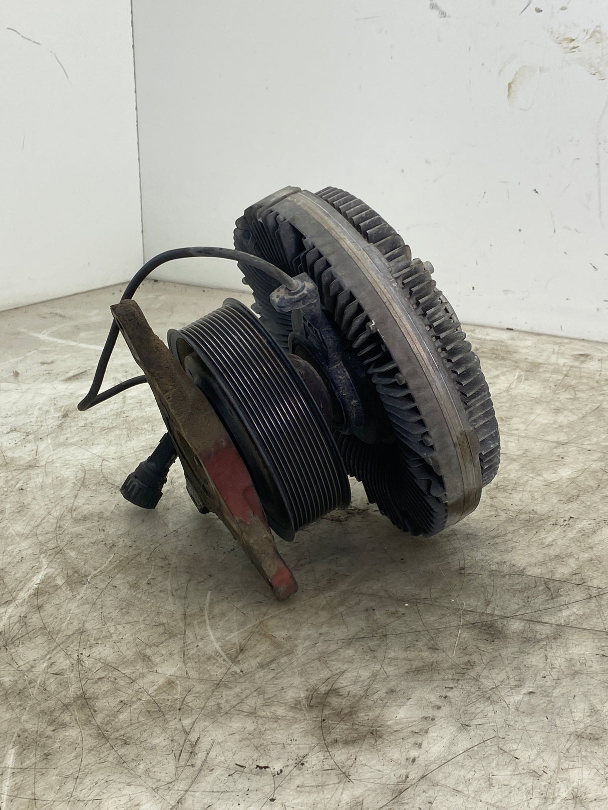 P6748002 Genuine Volvo Engine Fan Clutch