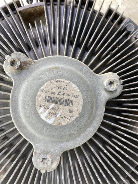 P6748002 Genuine Volvo Engine Fan Clutch