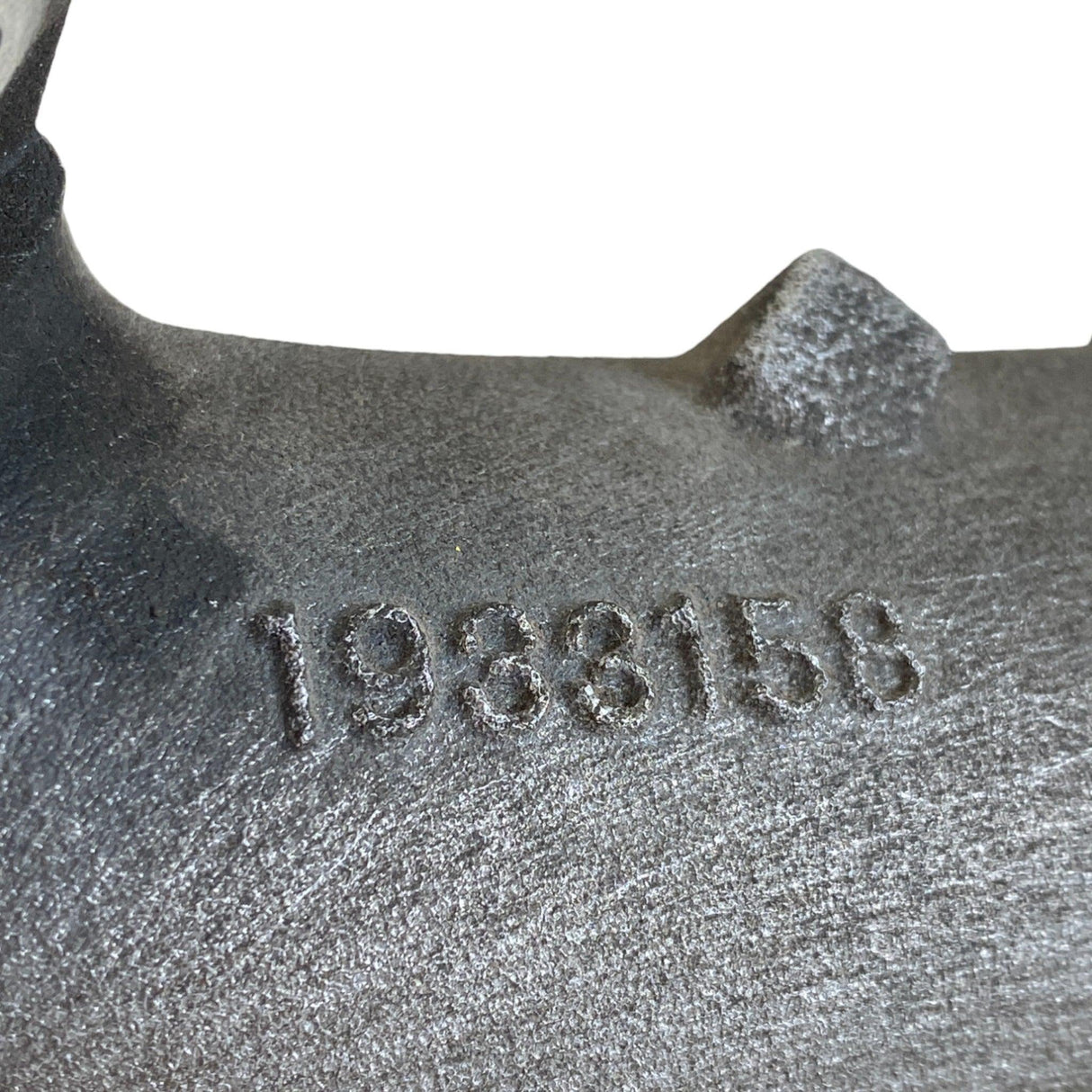 1933158PE Genuine Paccar Coolant Pipe