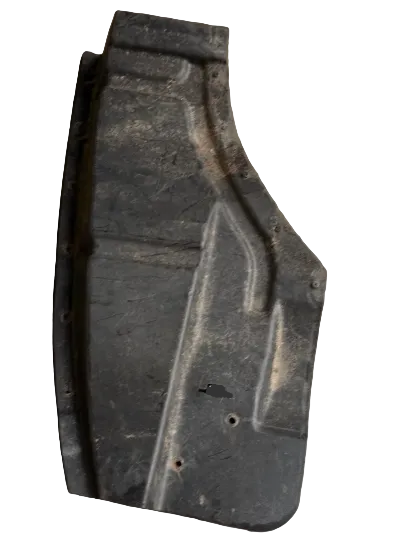 82QM5384AM Genuine Mack Fender Panel