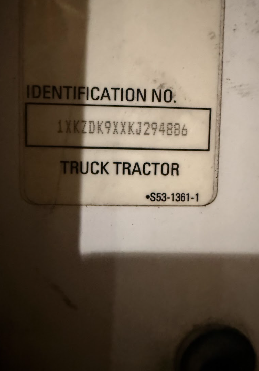 R25-1287-001 Genuine Kenworth Left Hand White Door T680/T880 - Second Truck Parts