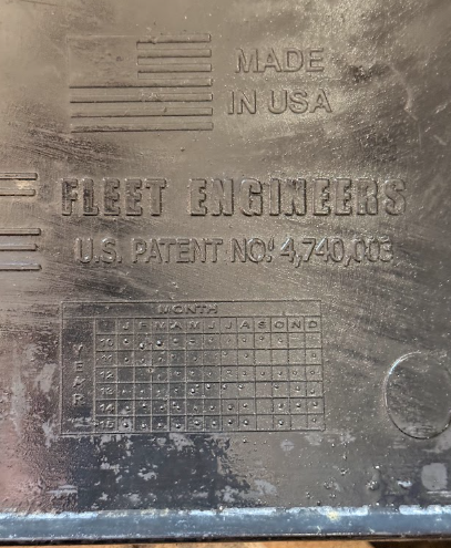 031-00406 Genuine Freightliner Right Side Quarter Fender