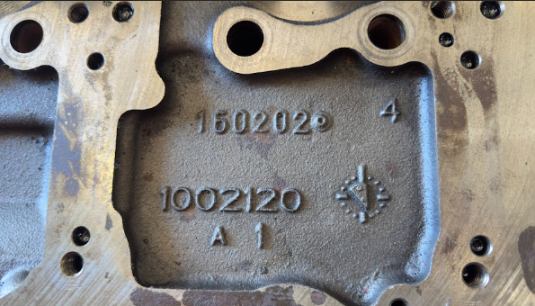 1002120 Genuine Volvo Engine Cylinder Head