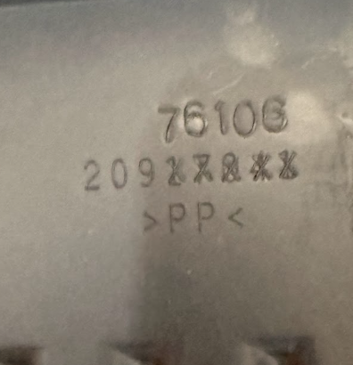 20976106 Genuine Volvo Battery Box Lid - Second Truck Parts