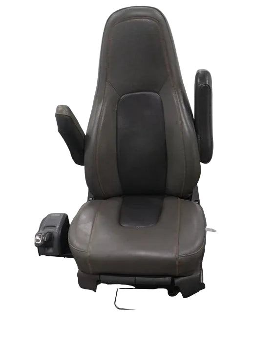 Volvo Air ride driver seat OEM 84733433 - Second Truck Parts