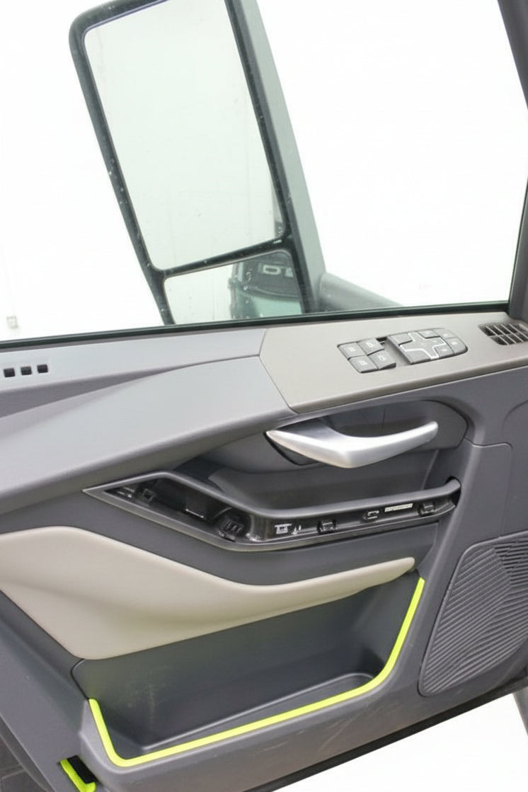 Volvo VNL LH door assembly OEM 78492125