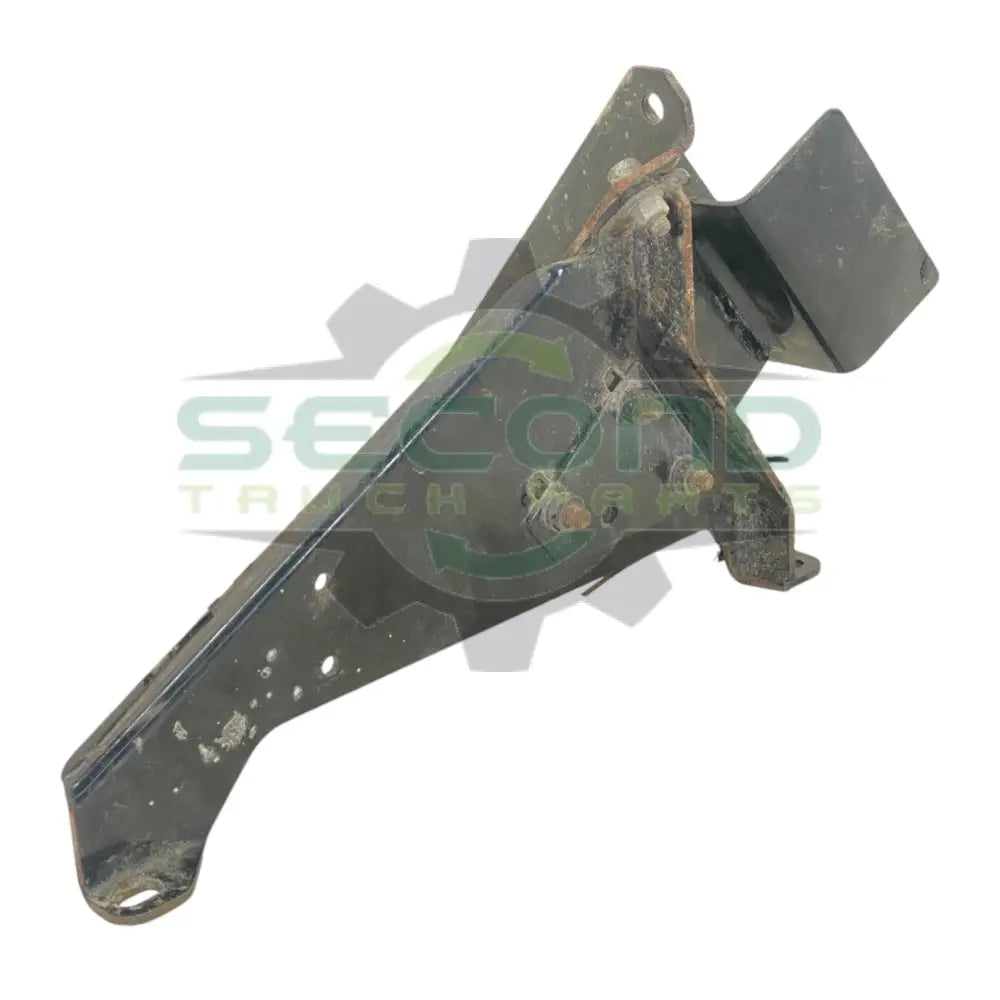 A 17 19798 000 Genuine Paccar Right Hood Support Bracket - Brackets