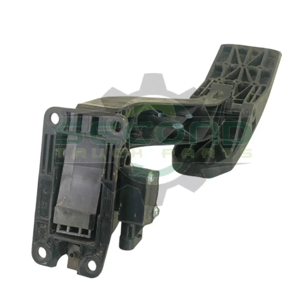 A01-34090-000 Genuine Freightliner Accelerator Pedal - Other Truck Parts