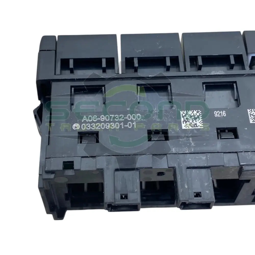 A06-90732-000 Genuine Freightliner Rocker Switch Panel - Second Truck Parts