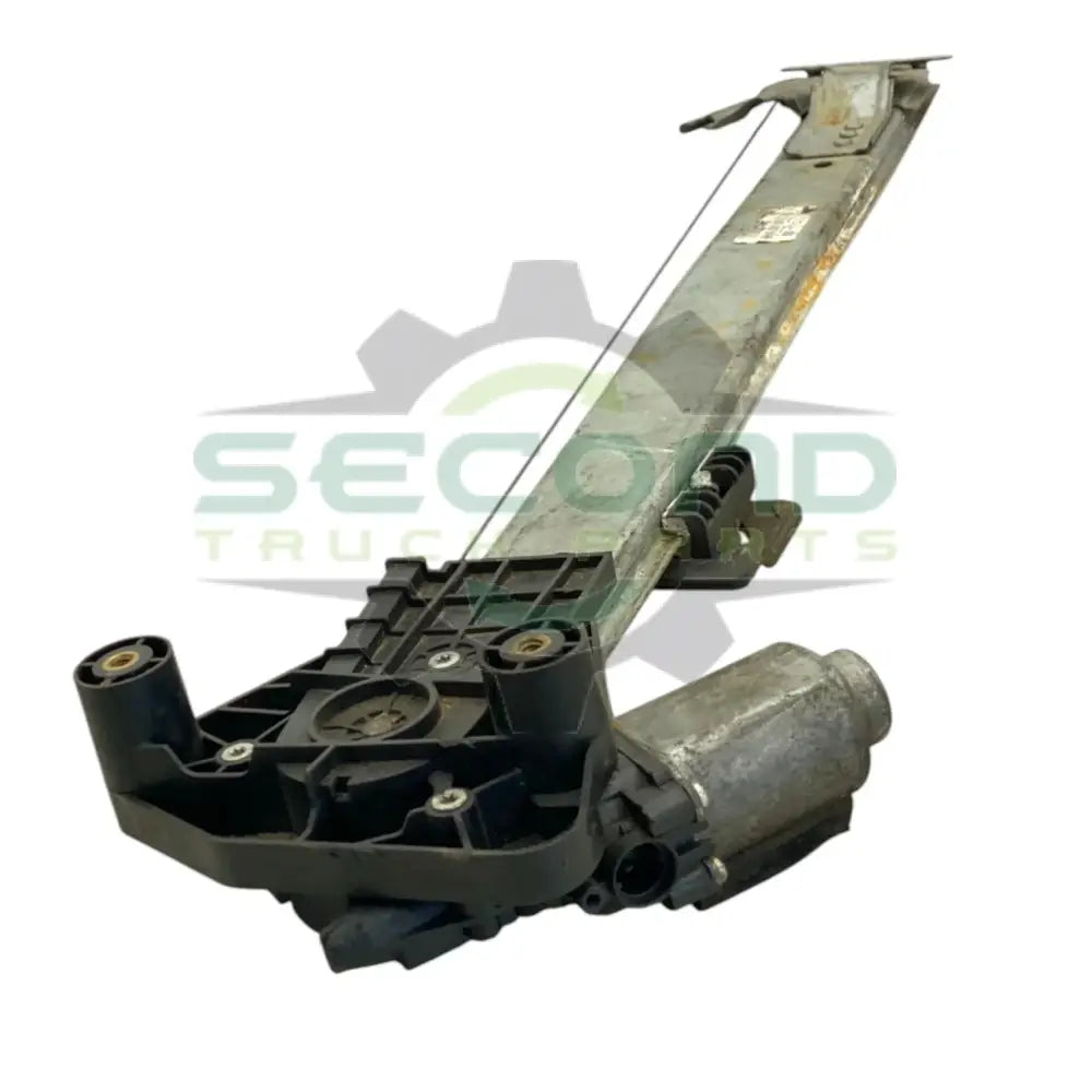 A18-71371-001 Genuine Freightliner Right Side Electric Window Regulator - Second Truck Parts