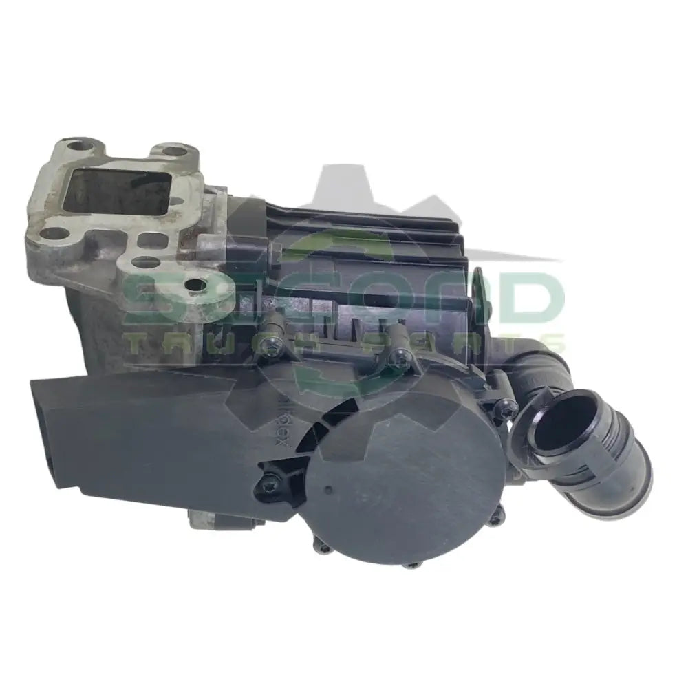 A4720105262 Genuine Freightliner Oil Seperator - Other Truck Parts