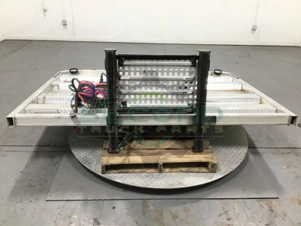 Aluminum Headache rack with brackets OEM - Second Truck Parts
