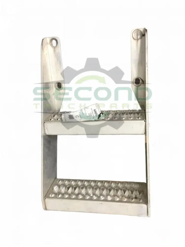 Aluminum LH mounted chassis steps OEM - Second Truck Parts
