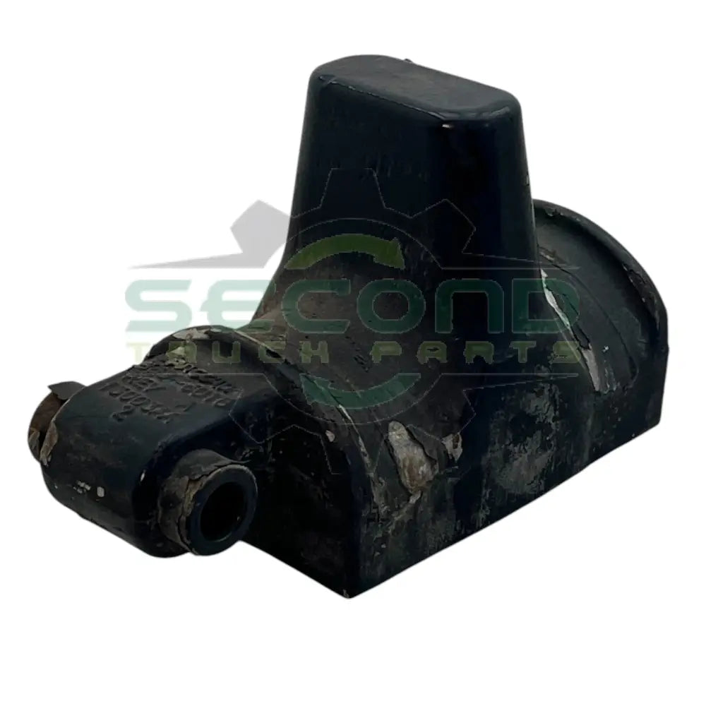 B63-6016 Genuine Paccar Front Suspension Saddle - Second Truck Parts