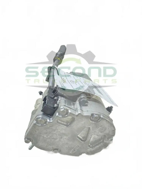 Chassis 24V mounted a/c compressor OEM 84192003D13 - Second Truck Parts