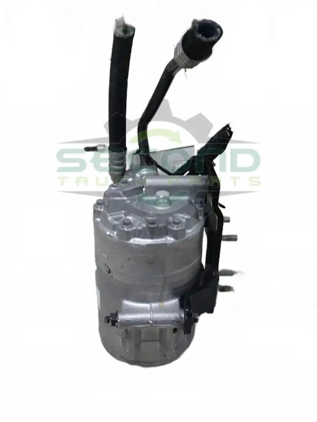 Chassis 24V mounted a/c compressor OEM 84192003D14 - Second Truck Parts