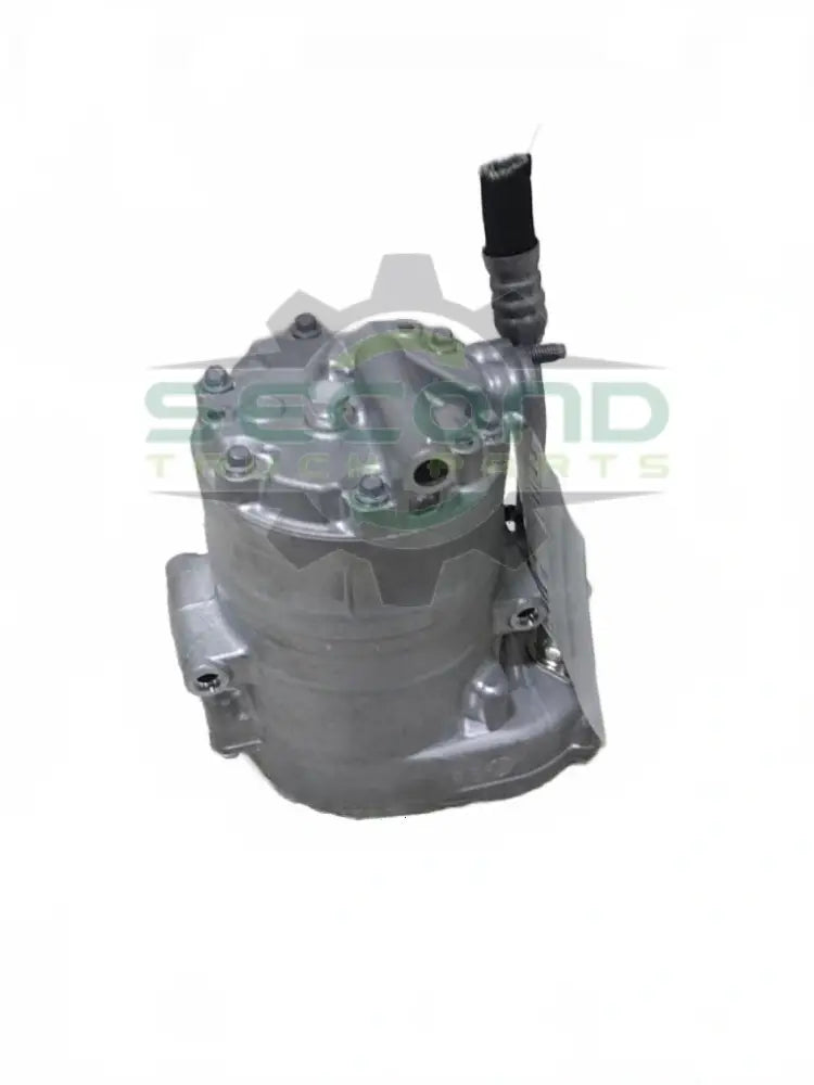 Chassis 24V mounted a/c compressor OEM 84192003D15 - Second Truck Parts