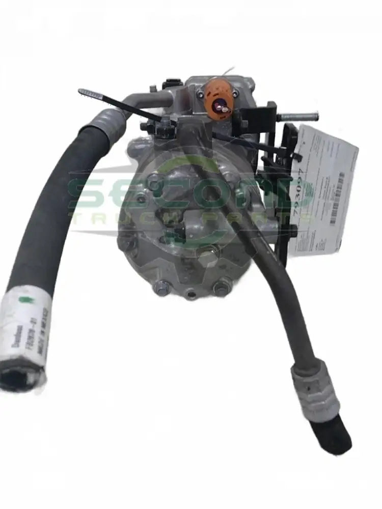 Chassis 24V mounted a/c compressor OEM 84192003D9 - Second Truck Parts
