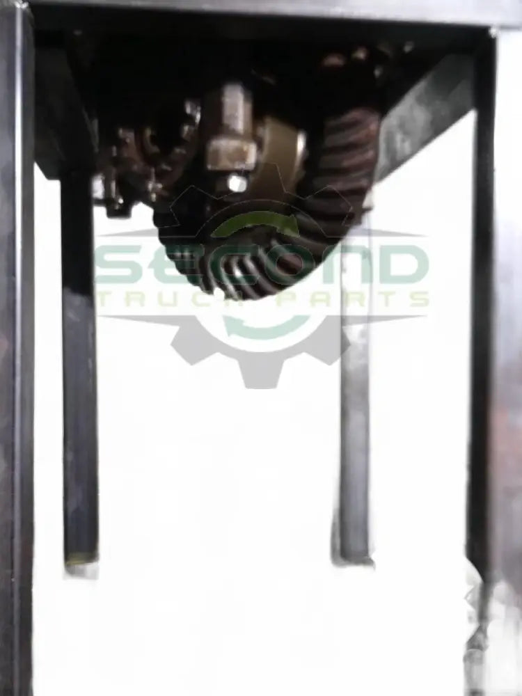 Complete Meritor Carrier assembly in 3 OEM - Second Truck Parts
