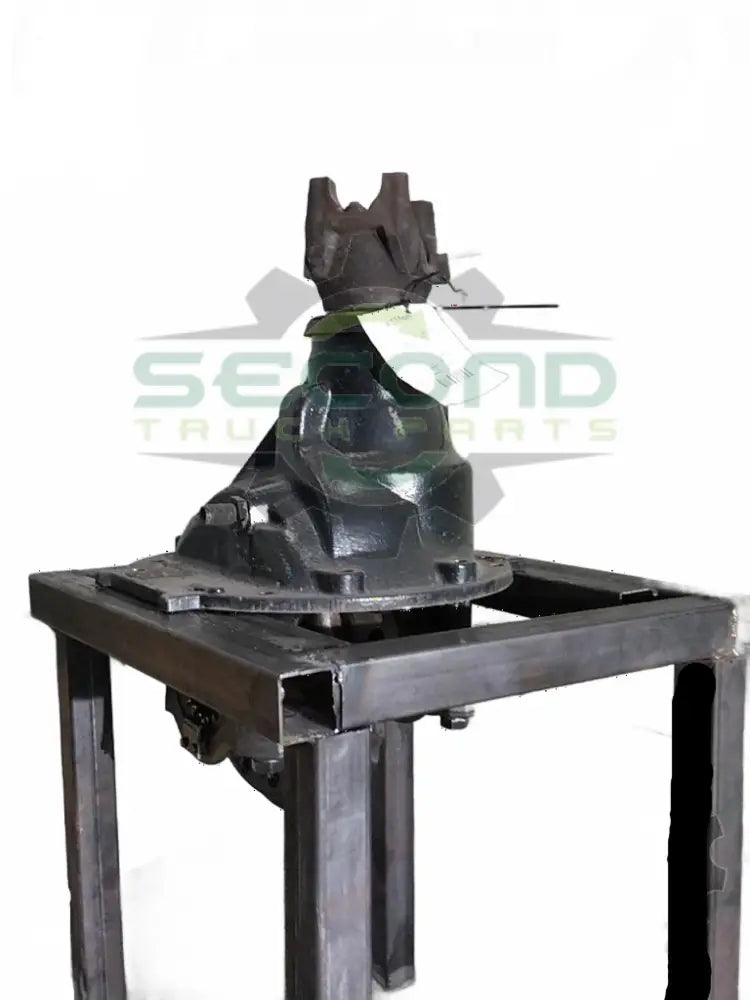 Complete Meritor MT40-14X4C Carrier in 2 OEM 8235-A3200G2217228 - Second Truck Parts