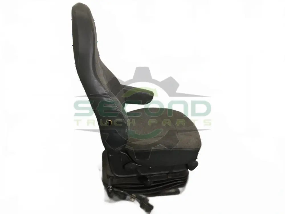 Complete RH seat assembly with air ride OEM - Second Truck Parts